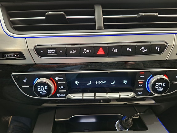 Audi Q7 10 of 30