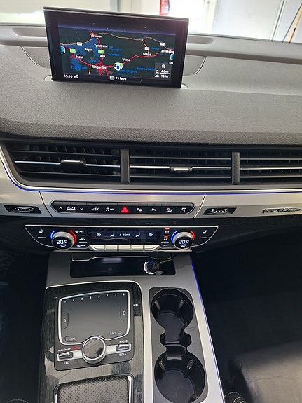 Audi Q7 11 of 30