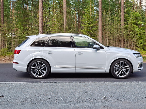 Audi Q7 16 of 30