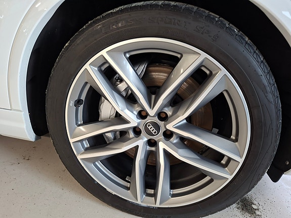 Audi Q7 21 of 30