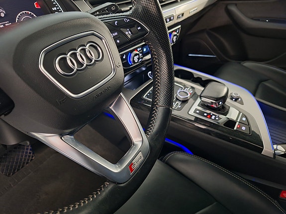 Audi Q7 18 of 30