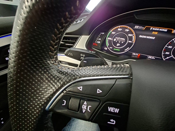 Audi Q7 12 of 30