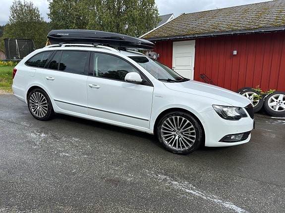 Skoda Superb 3 of 23