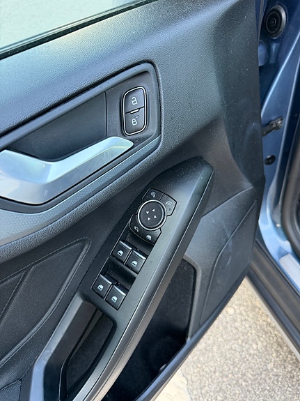 Ford Focus 13 of 15