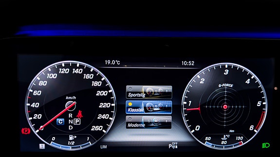 Mercedes-Benz E220 d 23 of 30