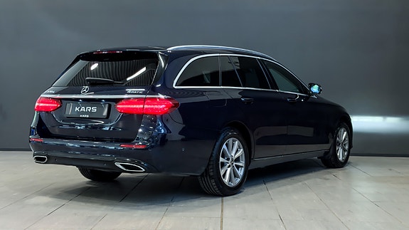 Mercedes-Benz E220 d 5 of 30