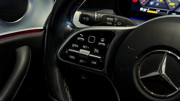 Mercedes-Benz E220 d 17 of 30