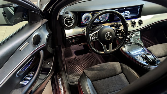 Mercedes-Benz E220 d 14 of 30