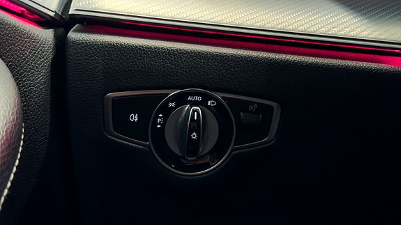 Mercedes-Benz E220 d 16 of 30