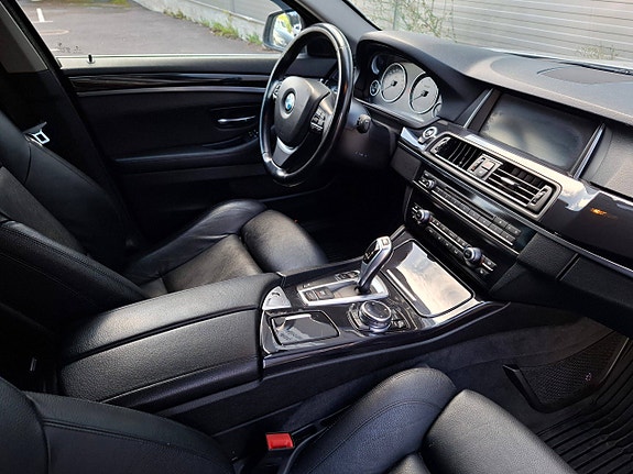 BMW 520d 23 of 30