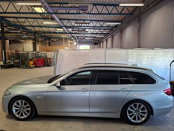 BMW 520d 4 of 30