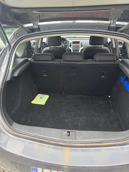 Opel Astra 6 of 9