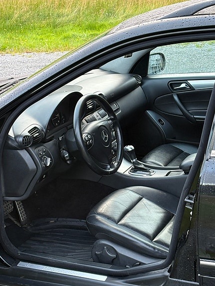 Mercedes-Benz C220 d 5 of 22