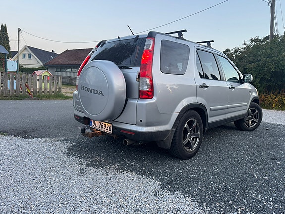 Honda CR-V 5 of 10