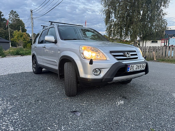 Honda CR-V 2 of 10