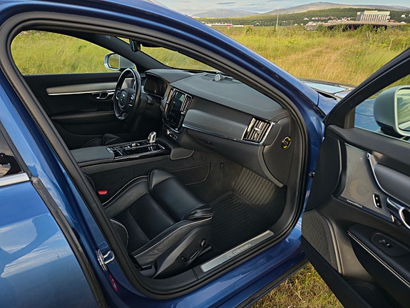 Volvo V90 25 of 30