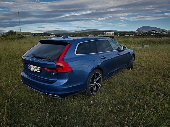 Volvo V90 5 of 30