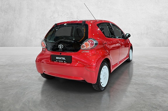 Toyota Aygo 5 of 19