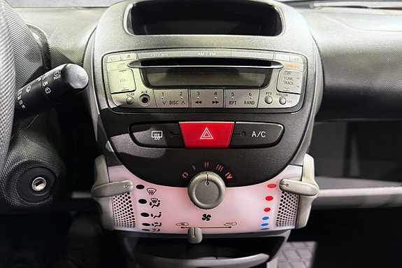 Toyota Aygo 16 of 19