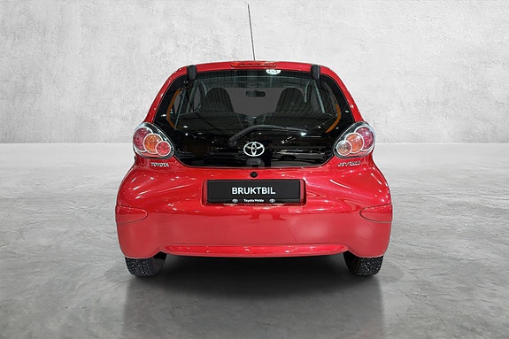 Toyota Aygo 4 of 19