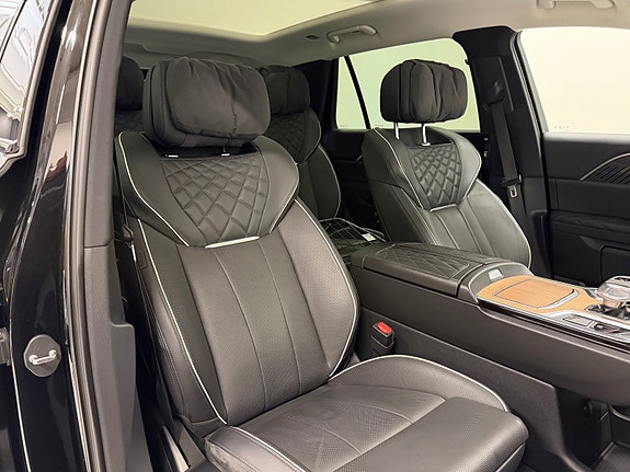 Hongqi E-HS9 23 of 29