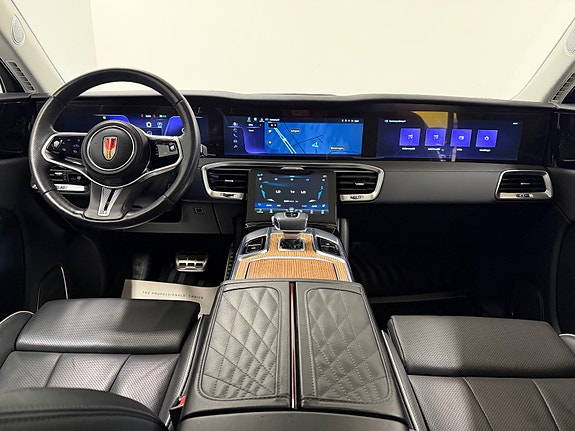 Hongqi E-HS9 19 of 29
