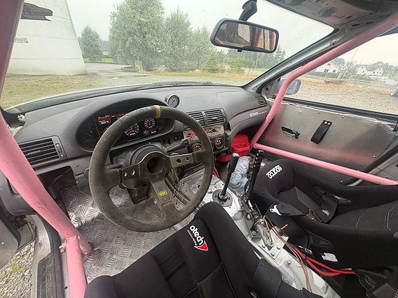 BMW 316i 13 of 22