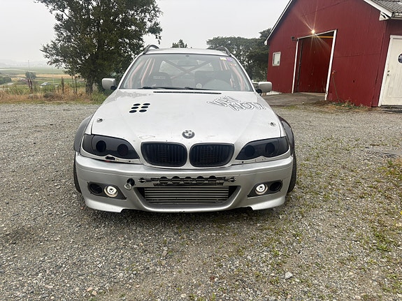 BMW 316i 8 of 22