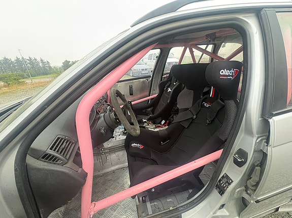 BMW 316i 12 of 22