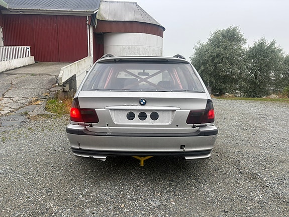 BMW 316i 4 of 22