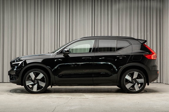 Volvo XC40 4 of 30