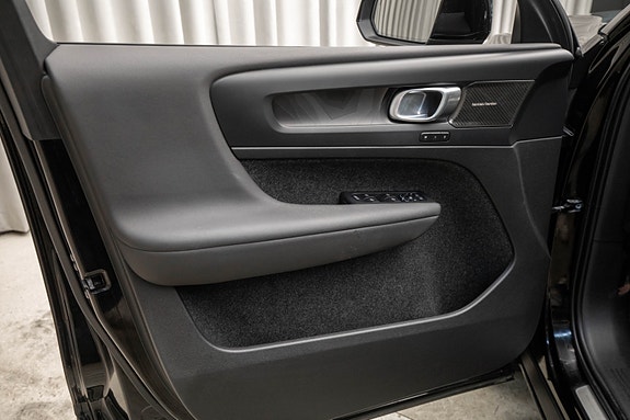 Volvo XC40 27 of 30