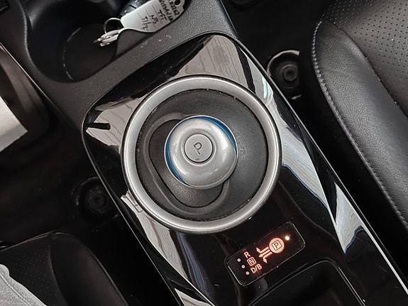 Nissan Leaf 16 of 30
