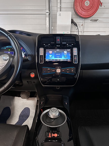 Nissan Leaf 15 of 30