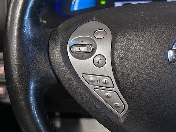 Nissan Leaf 30 of 30