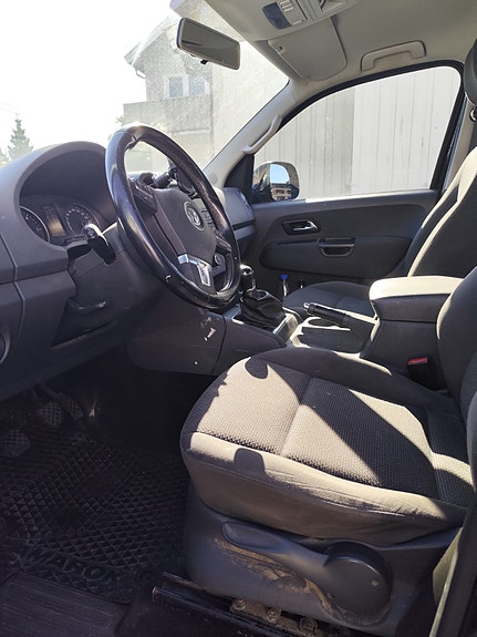 Volkswagen Amarok 7 of 12