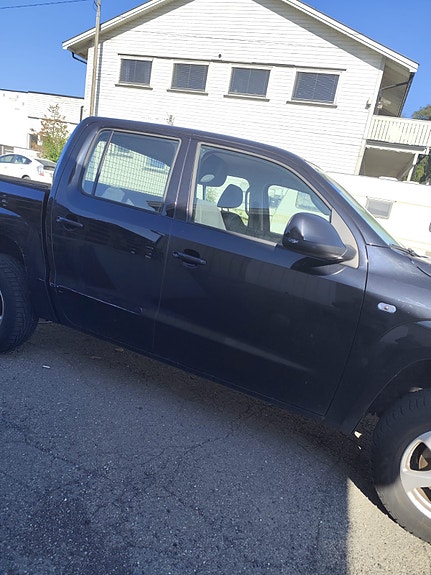 Volkswagen Amarok 4 of 12