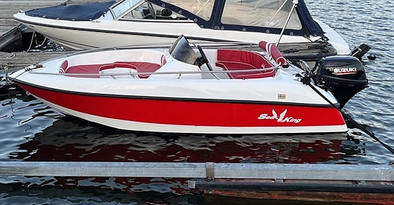 Seaking 360 med 9,9 hk Suzuki, stereo og båthenger 8 of 16