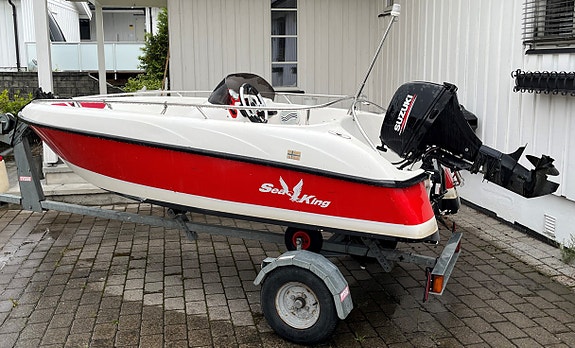 Seaking 360 med 9,9 hk Suzuki, stereo og båthenger 2 of 16