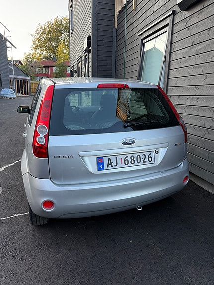 Ford Fiesta 7 of 28