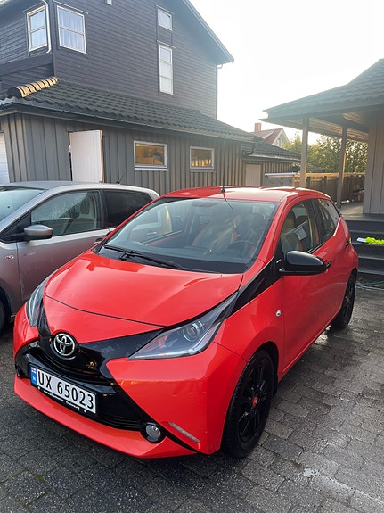 Toyota Aygo X 2 of 13