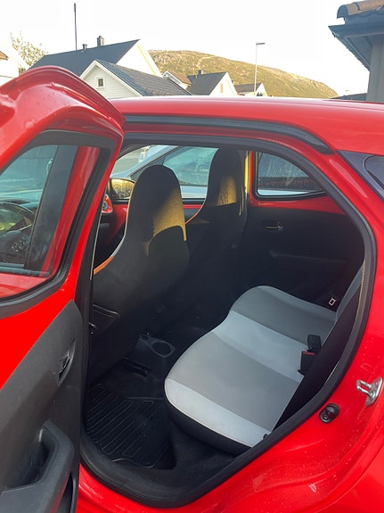 Toyota Aygo X 7 of 13