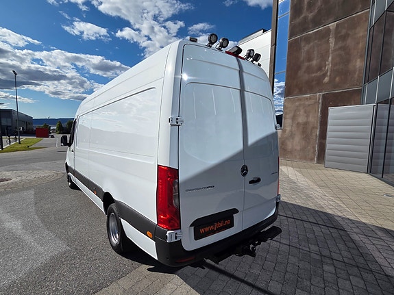 Mercedes-Benz Sprinter 516 10 of 24