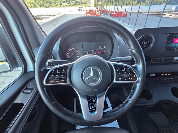Mercedes-Benz Sprinter 516 17 of 24