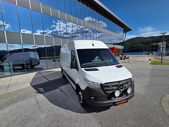 Mercedes-Benz Sprinter 516 6 of 24