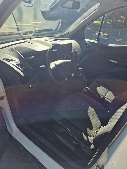 Ford Transit Connect 7 of 13