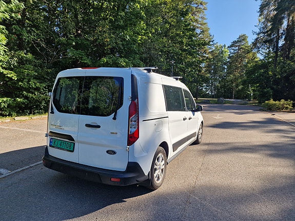 Ford Transit Connect 3 of 13