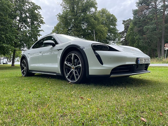 Porsche Taycan 4 12 of 30