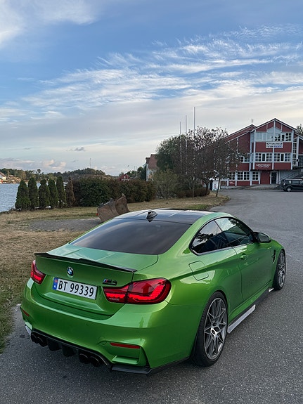 BMW M4 5 of 18