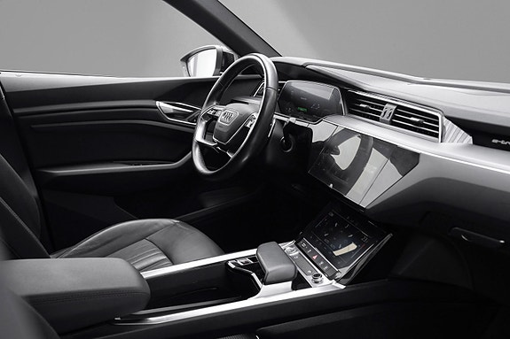 Audi e-tron Sportback 27 of 27